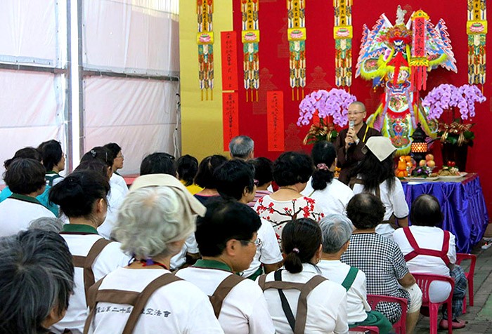 感恩水陸志工 八正道開示樂在生活中