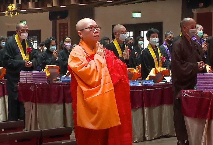 《華嚴經 ‧ 十地品》 精進 [聞、思、修] 的三地「發光地」