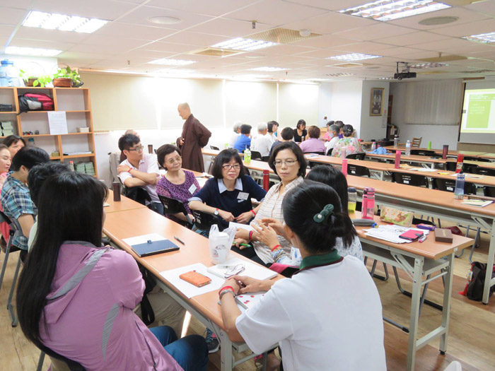 課程的最後學員們也分享今日的聽經感想。